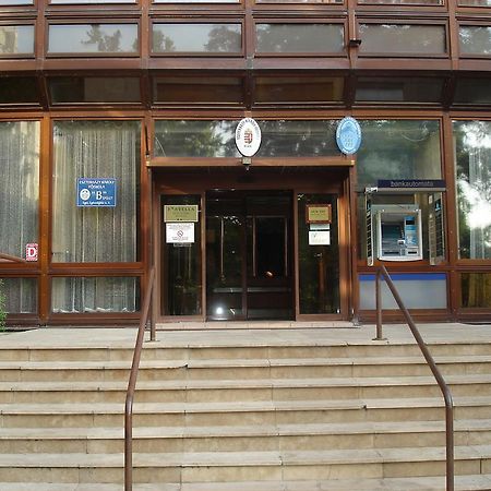 Eszterhazy Karoly Egyetem Hotel Eger Zewnętrze zdjęcie