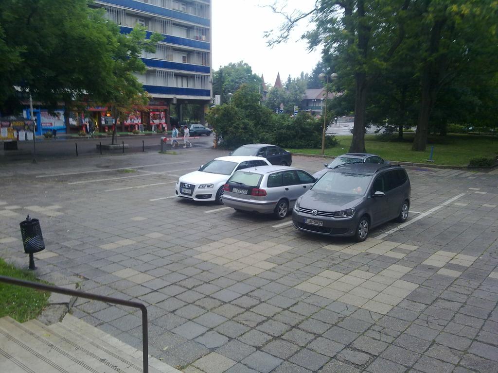 Eszterhazy Karoly Egyetem Hotel Eger Zewnętrze zdjęcie